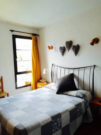 Imagen de la habitación del Hotel Mariana, Tramacastilla De Tena. Foto 13