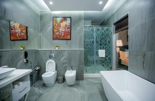 Imagen de la habitación del Hotel Mariana Trench. Foto 18