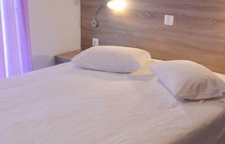 Imagen de la habitación del Hotel Marianna, Alejandr&oacute;polis. Foto 8