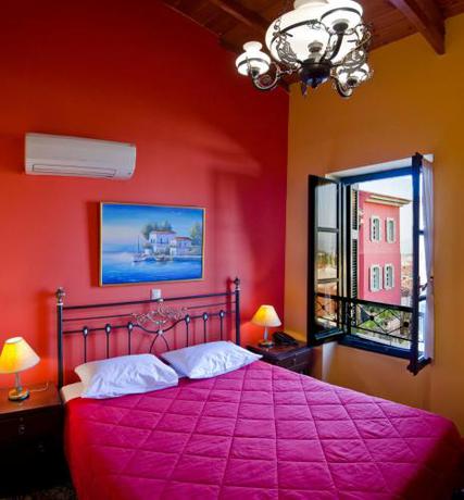 Imagen de la habitación del Hotel Marianna Pension. Foto 9