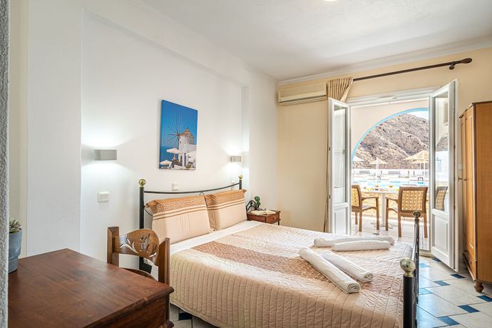 Imagen de la habitación del Hotel Marianna, Santorini. Foto 7