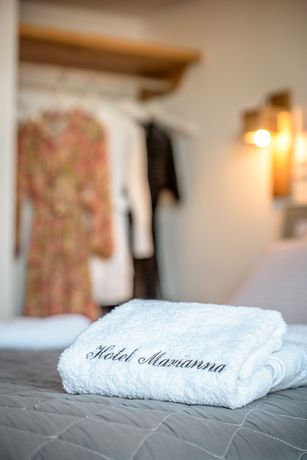 Imagen de la habitación del Hotel Marianna, Santorini. Foto 13