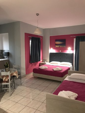 Imagen de la habitación del Hotel Marianna Studios. Foto 7