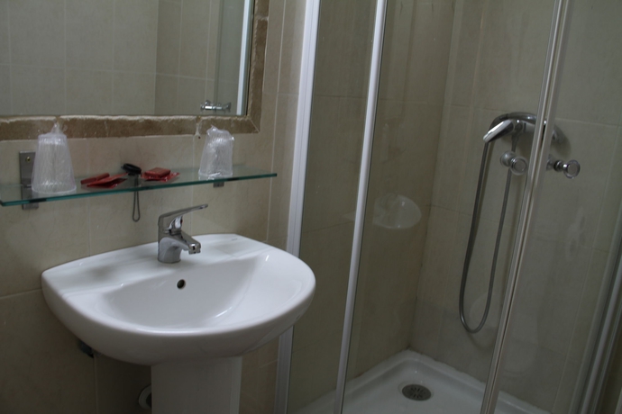 Imagen de la habitación del Hotel Mariano, Córdoba. Foto 6