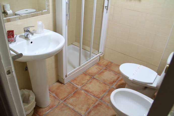 Imagen de la habitación del Hotel Mariano, Córdoba. Foto 7