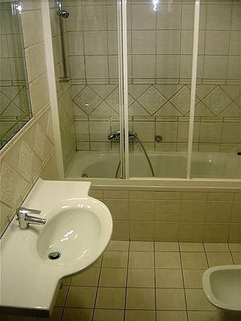 Imagen de la habitación del Hotel Mariano. Foto 9