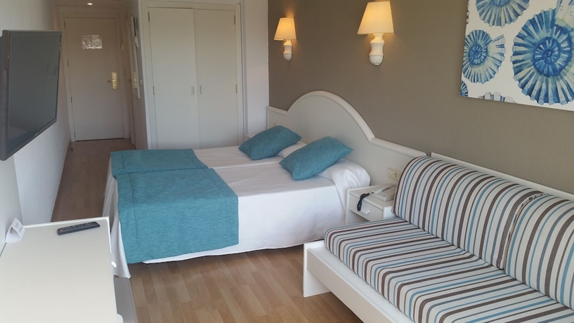 Imagen de la habitación del Hotel Mariant. Foto 8