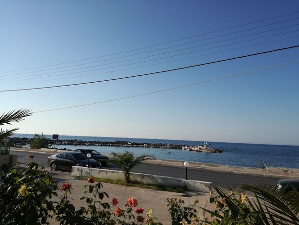 Imagen de los exteriores del Hotel Marianthi. Foto 14
