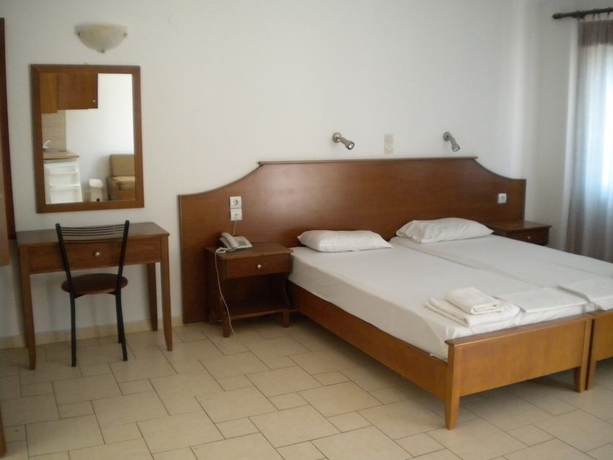 Imagen de la habitación del Hotel Marianthi. Foto 10