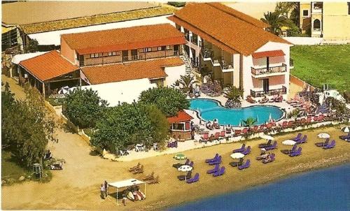 Imagen general del Hotel Maria\'s Beach. Foto 3