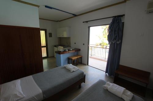 Imagen general del Hotel Maria\'s Beach. Foto 8