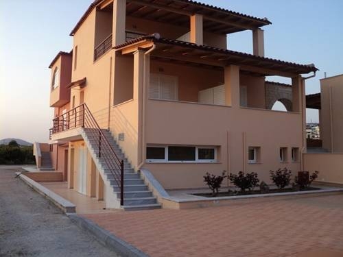 Imagen general del Hotel Maria's Filoxenia Suites. Foto 2