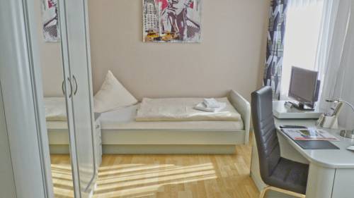 Imagen de la habitación del Hotel Marias Inn. Foto 7