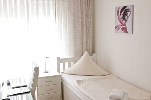 Imagen de la habitación del Hotel Marias Inn. Foto 11