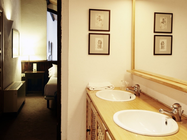 Imagen de la habitación del Hotel Maribel Sierra Nevada. Foto 4