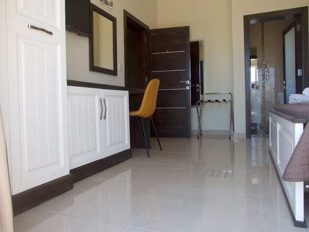 Imagen de la habitación del Hotel Mariblu. Foto 11