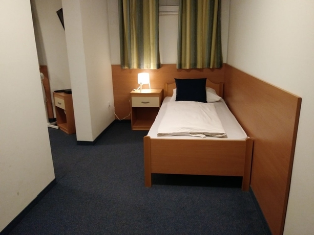 Imagen de la habitación del Hotel Maribor Inn. Foto 3