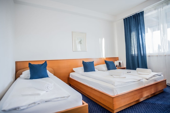 Imagen de la habitación del Hotel Maribor Inn. Foto 7