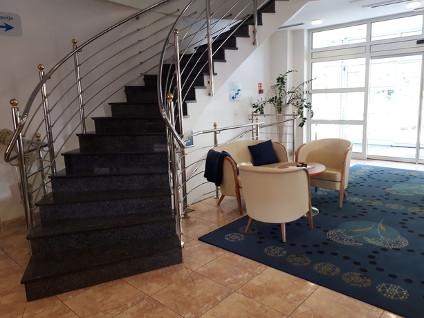 Imagen de los interiores del Hotel Maribor Inn. Foto 18