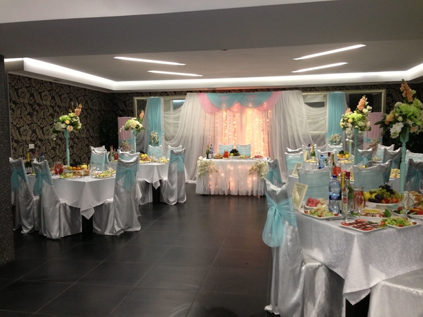 Imagen del bar/restaurante del Hotel Marichalet. Foto 3