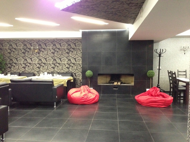 Imagen del bar/restaurante del Hotel Marichalet. Foto 6