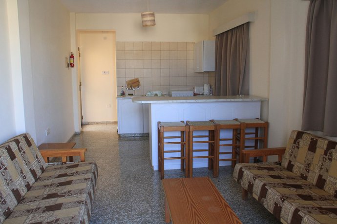 Imagen de la habitación del Hotel Maricosta Apartments. Foto 8
