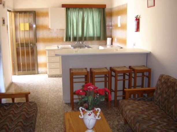 Imagen de la habitación del Hotel Maricosta Apartments. Foto 9