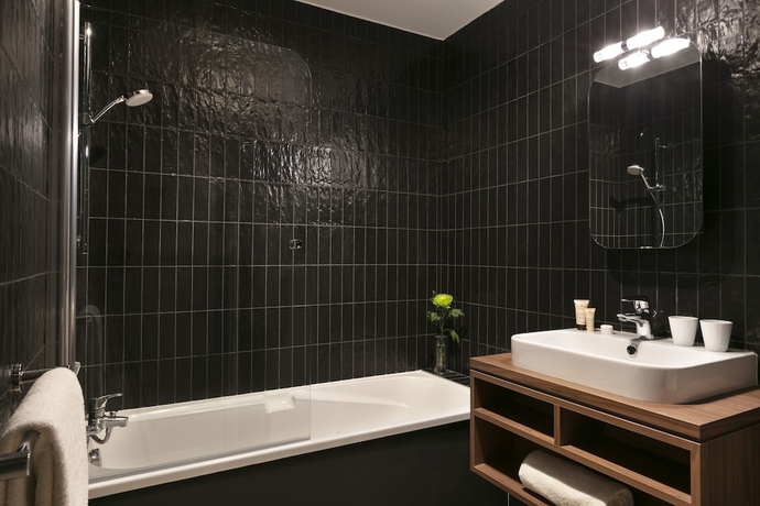 Imagen de la habitación del Hotel Marielle. Foto 10