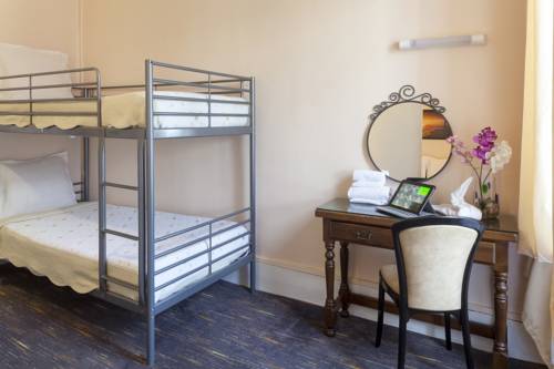 Imagen de la habitación del Hotel Marie-louise. Foto 6