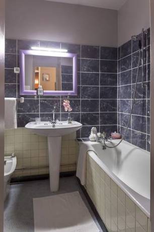 Imagen de la habitación del Hotel Marie-louise. Foto 8