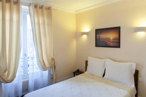 Imagen de la habitación del Hotel Marie-louise. Foto 11