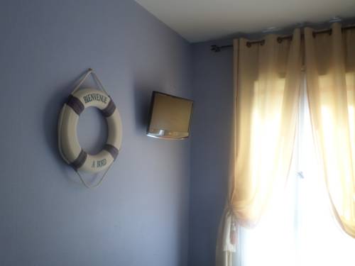 Imagen de la habitación del Hotel Marie-louise. Foto 15