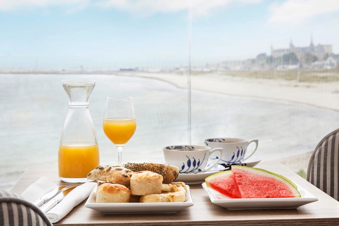 Imagen del bar/restaurante del Hotel Marienlyst Strandhotel. Foto 2