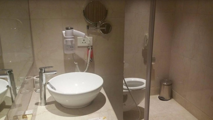 Imagen del bar/restaurante del Hotel Marigold Jaipur. Foto 7