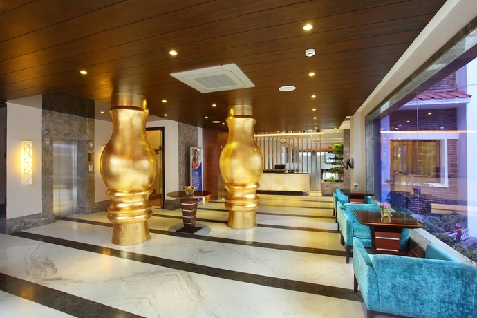 Imagen de los interiores del Hotel Marigold Sarovar Portico Shimla. Foto 19