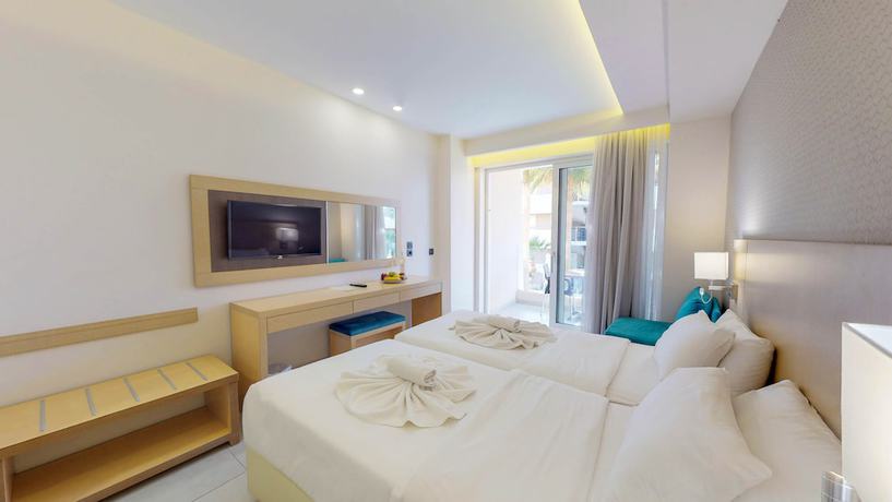 Imagen de la habitación del Hotel Marika. Foto 16