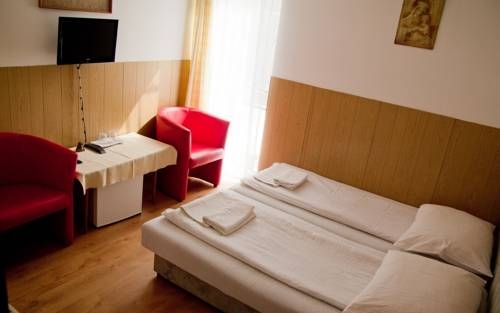 Imagen general del Hotel Marika Vend&eacute;gh&aacute;z. Foto 5