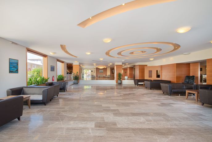 Imagen de los interiores del Hotel Marilena. Foto 15