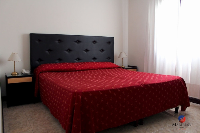 Imagen de la habitación del Hotel Marilian. Foto 8