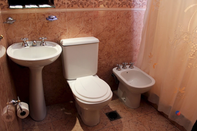 Imagen de la habitación del Hotel Marilian. Foto 12