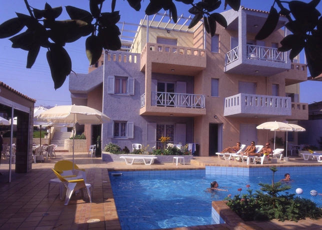 Imagen de los exteriores del Hotel Marilisa, Kokkini Hani. Foto 10
