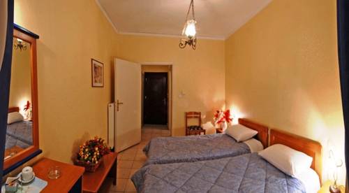 Imagen de la habitación del Hotel Marily. Foto 3