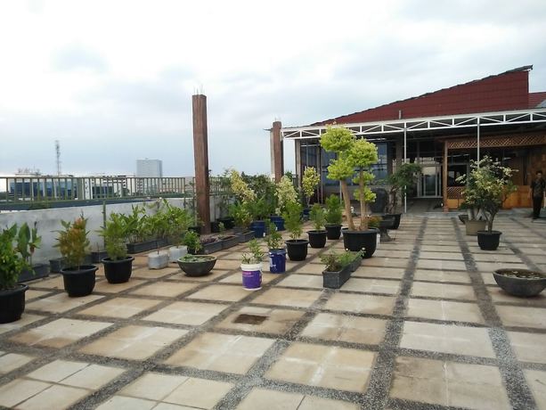 Imagen de los exteriores del Hotel Marilyn Serpong. Foto 15
