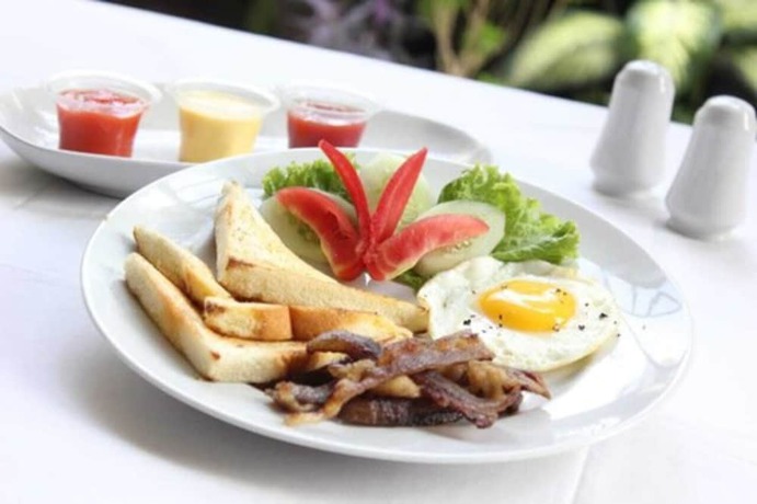 Imagen del bar/restaurante del Hotel Marilyn Serpong. Foto 5