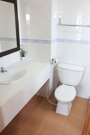 Imagen de la habitación del Hotel Marimari Marina Service Condo. Foto 17