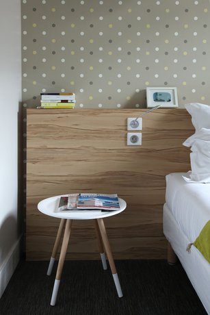 Imagen de la habitación del Hotel Marin, LAVAL. Foto 3