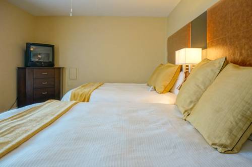 Imagen de la habitación del Hotel Marin Suites. Foto 4