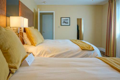 Imagen de la habitación del Hotel Marin Suites. Foto 7