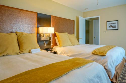 Imagen de la habitación del Hotel Marin Suites. Foto 8