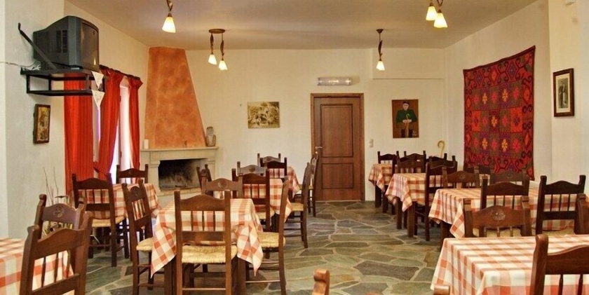 Imagen del bar/restaurante del Hotel Marina, Anogia. Foto 3